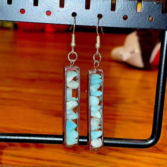 Jewelry - turquoise rock earrings